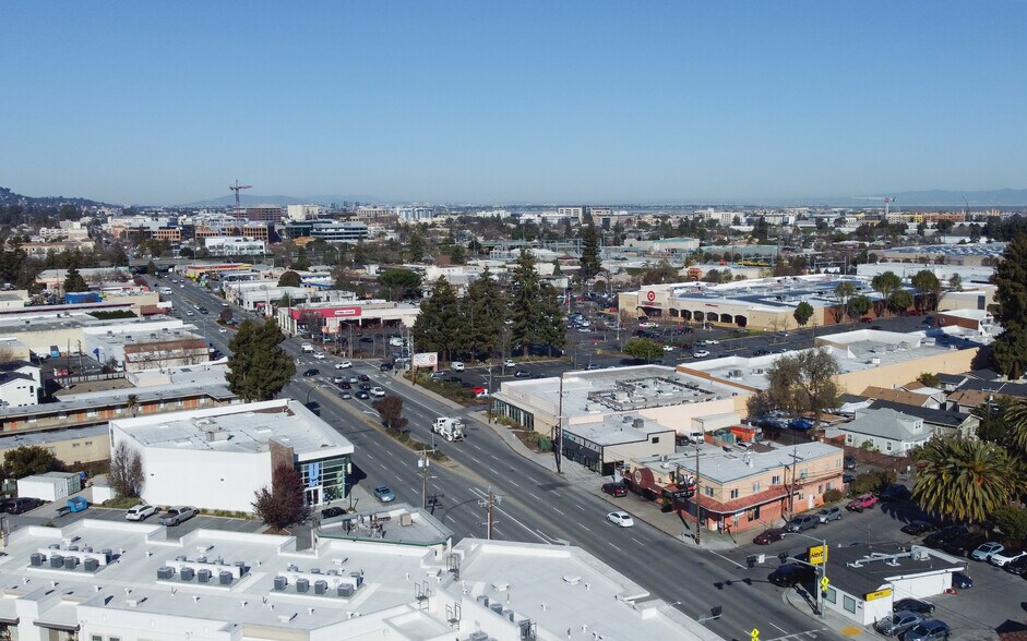 More Photos Of 2550 El Camino Real, Redwood City Storefront Retail Office For Lease