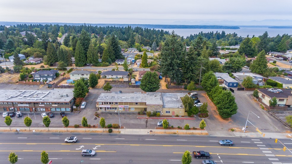 More Photos Of 14235-14237 Ambaum Blvd SW, Burien General Retail For Lease