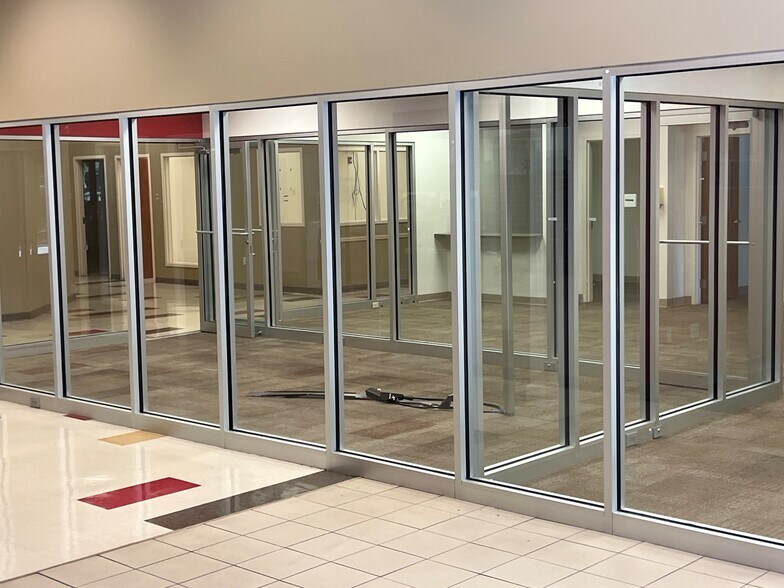 More Photos Of 7001 NW 4th Blvd, Gainesville Freestanding For Sale