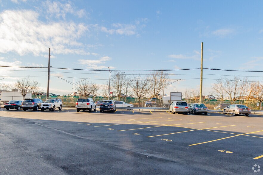 More Photos Of 149-35 177th St, Jamaica Flex For Lease