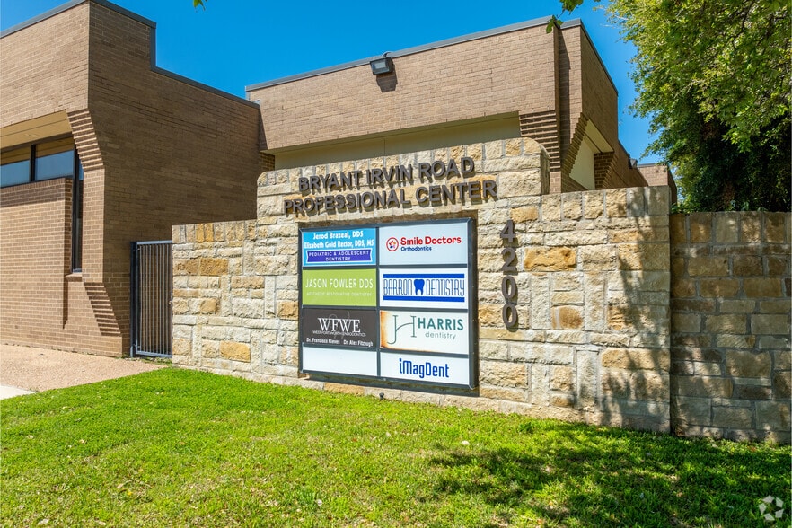 Primary Photo Of 4200 Bryant Irvin Rd, Benbrook Medical For Lease