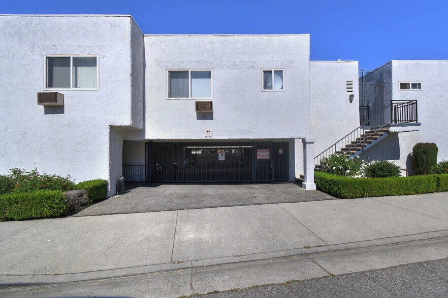 More Photos Of 9301 Darby Ave, Northridge Apartments For Sale