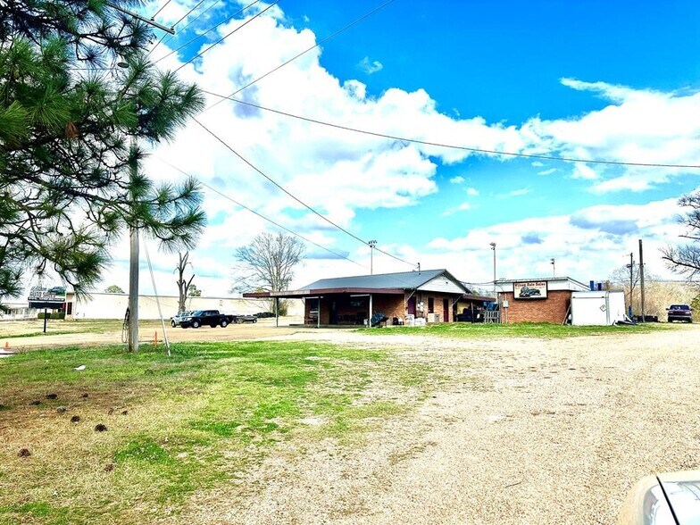 More Photos Of 410 Highway 51, Brookhaven Auto Dealership For Sale