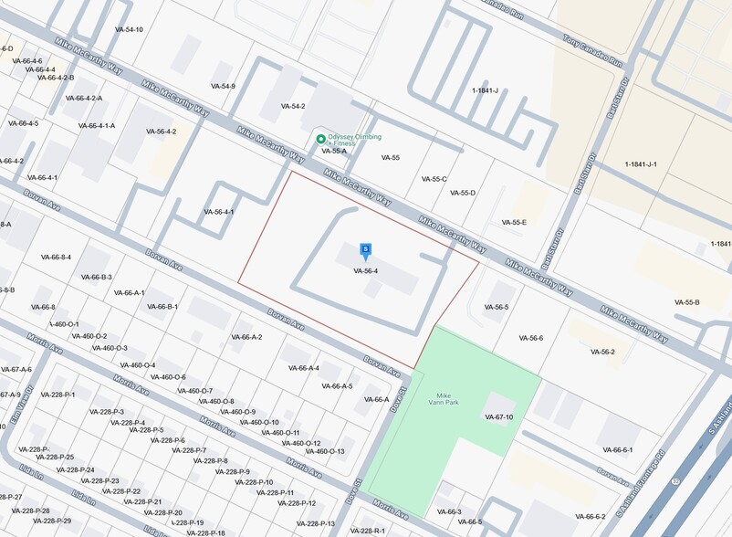 More Photos Of 651 Mike McCarthy Way, Green Bay Truck Terminal For Sale