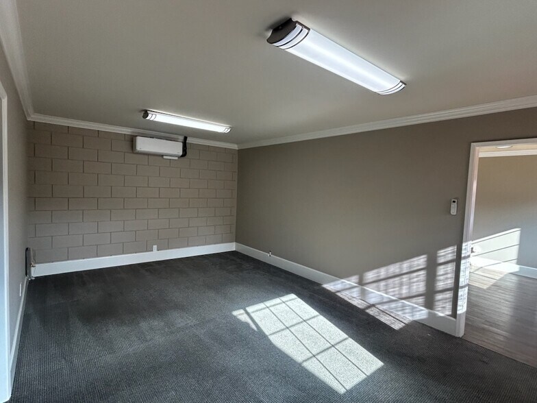 More Photos Of 8341 Lemon Ave, La Mesa Office For Lease