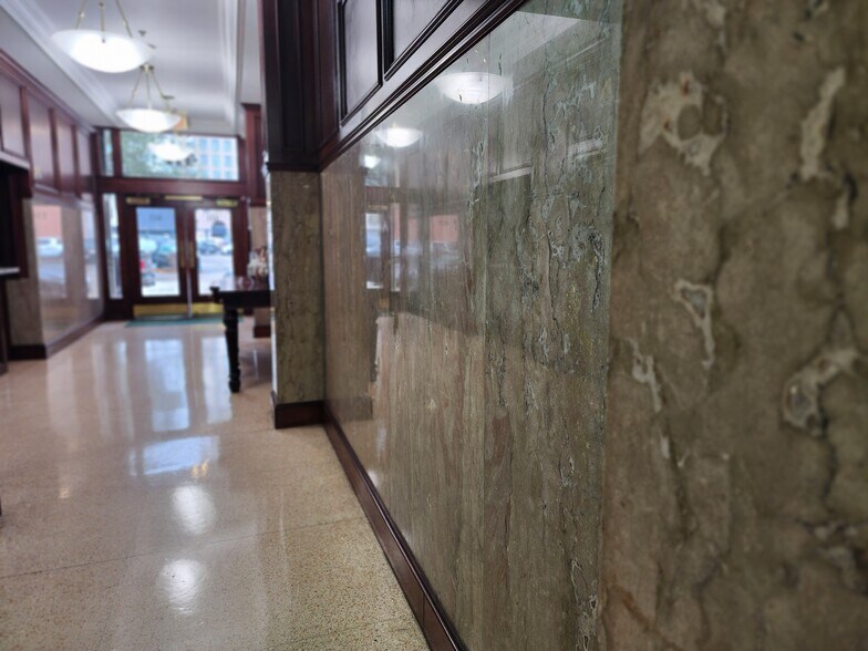 More Photos Of 411 Fannin St, Houston Office For Lease