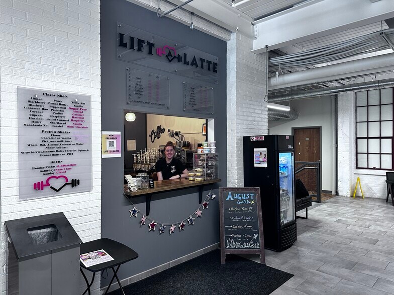 More Photos Of 165 S Main St, Cortland Warehouse For Lease