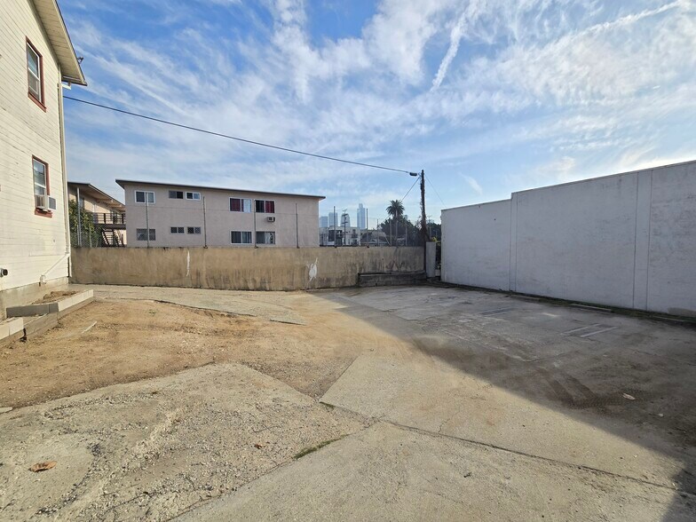 More Photos Of 1822 Miramar St, Los Angeles Apartments For Sale
