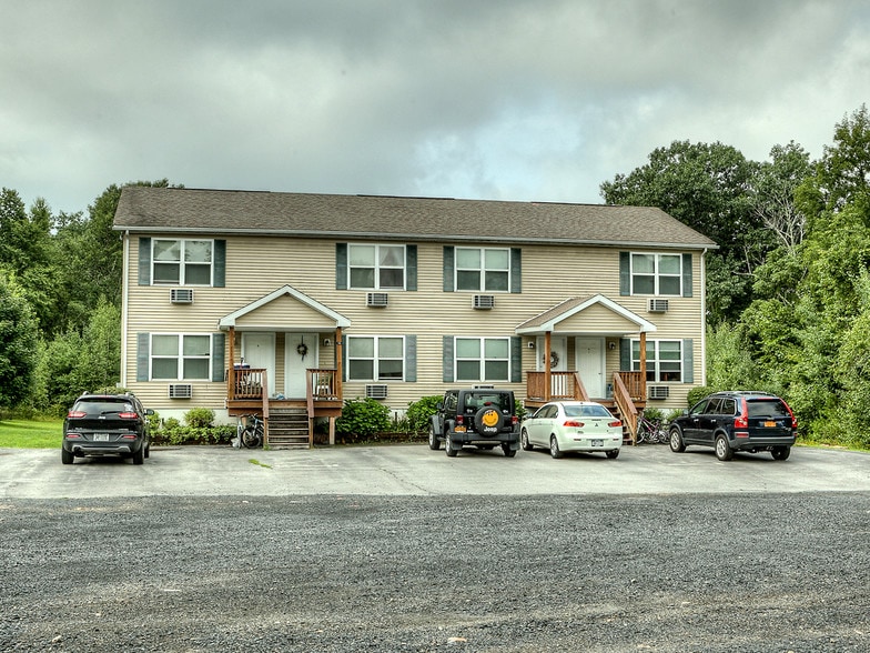 More Photos Of 692 South St, Highland Apartments For Sale