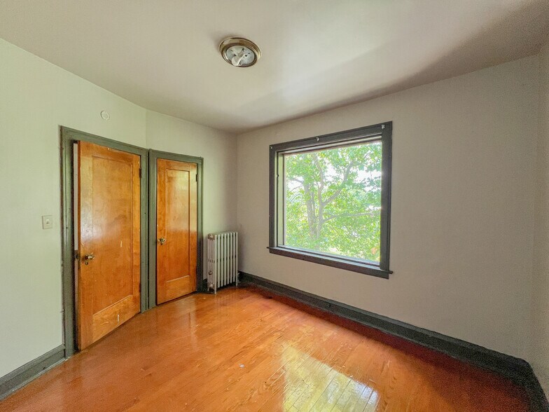 More Photos Of 7951-7955 S Muskegon Ave, Chicago Apartments For Sale