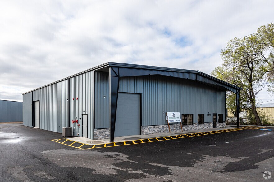 Primary Photo Of 1524 11th Ave N, Nampa Warehouse For Lease
