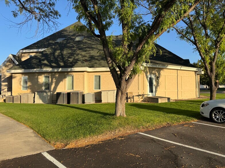 More Photos Of 97 Professional Way, Payson Office For Sale