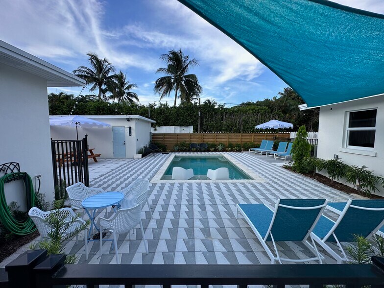 More Photos Of 351 NE 7th Ave, Delray Beach Apartments For Sale