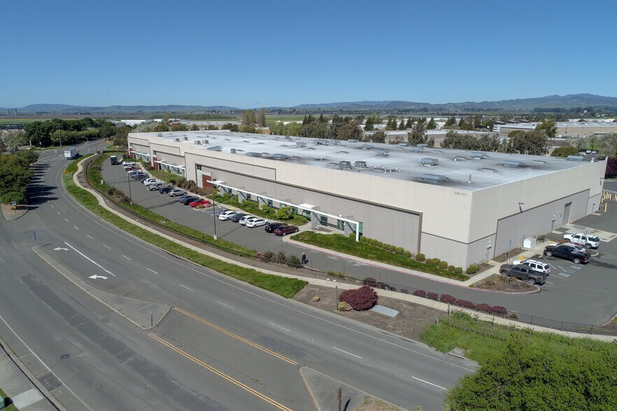 More Photos Of 1560-1572 Airport Blvd, Napa Warehouse For Lease