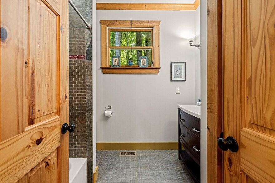 More Photos Of 1638 Old Minor Rd, Culloden Specialty For Sale