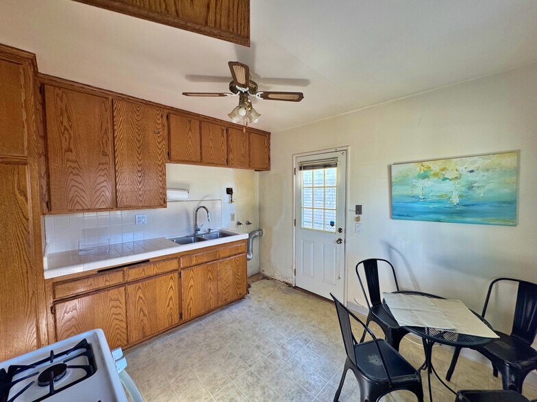 More Photos Of 1852 260th St, Lomita Apartments For Sale