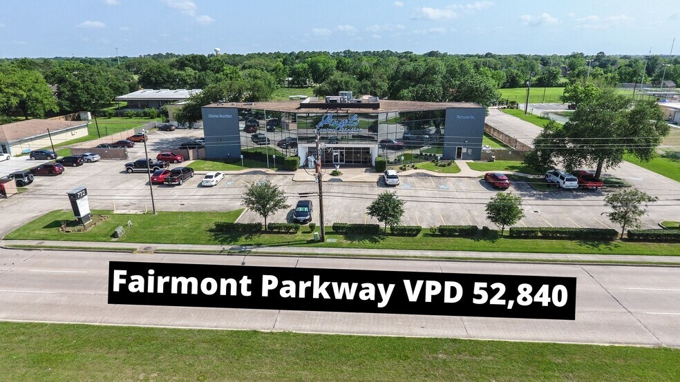 More Photos Of 722 Fairmont Pky, Pasadena Light Manufacturing For Lease
