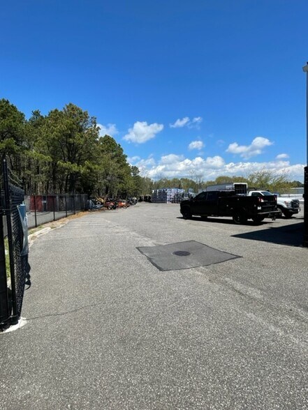 More Photos Of 611 Sunrise Hwy W, Patchogue Freestanding For Sale