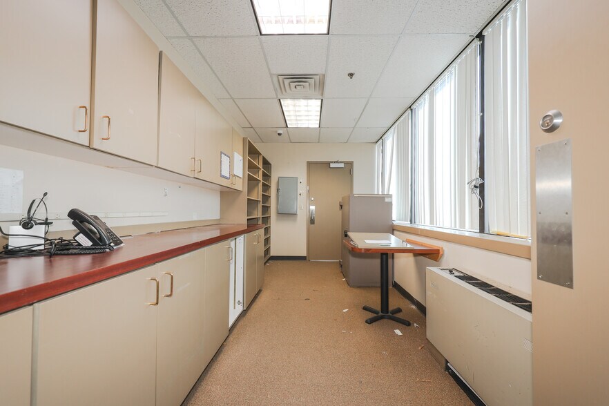 More Photos Of 30 Temple St, Nashua Office For Lease