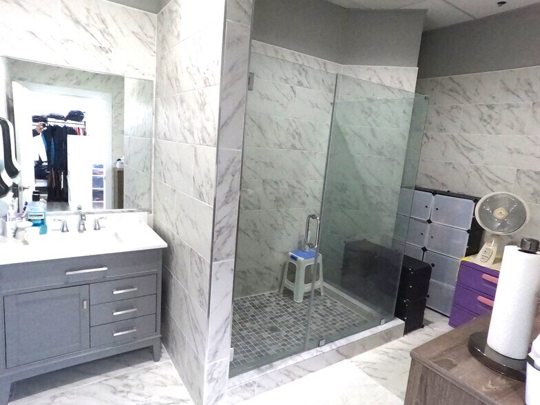 More Photos Of 2520 King Arthur Blvd, Lewisville Storefront For Sale