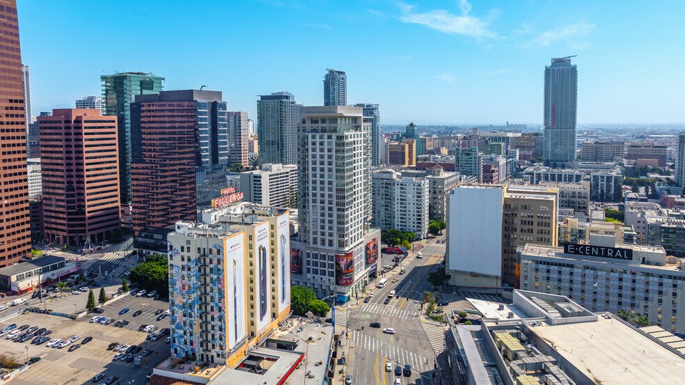 More Photos Of 717 W Olympic Blvd, Los Angeles Apartments For Lease