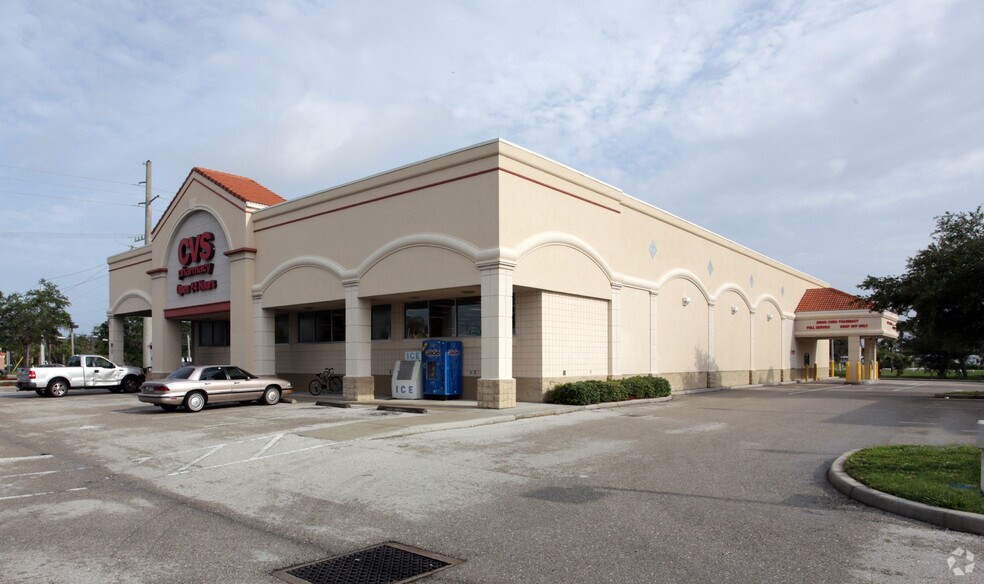 More Photos Of 100 N Us Highway 41 Byp N, Venice Drugstore For Sale