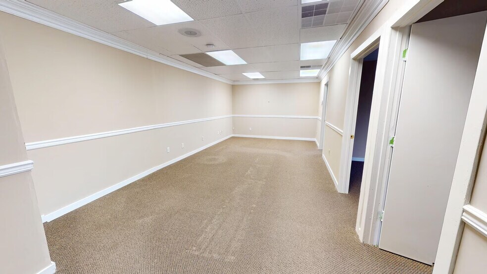 More Photos Of 345 Kinderkamack Rd, Westwood Office For Sale