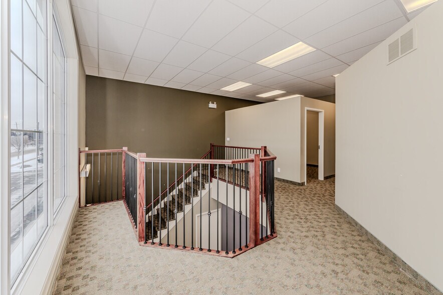 More Photos Of 90 Earl Martin Dr, Woolwich Medical For Lease