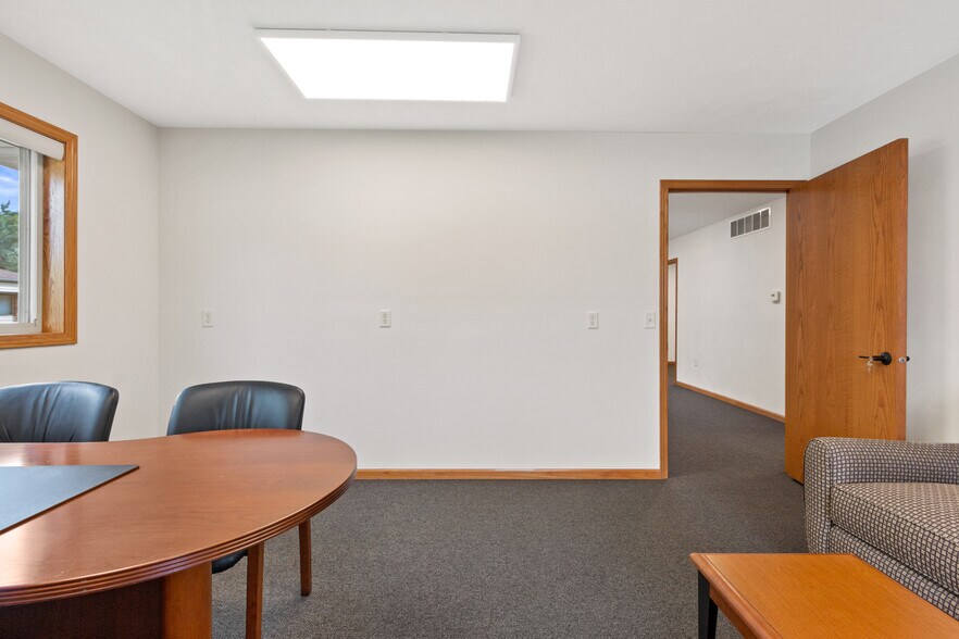 More Photos Of 3210 Post Rd, Stevens Point Office For Lease