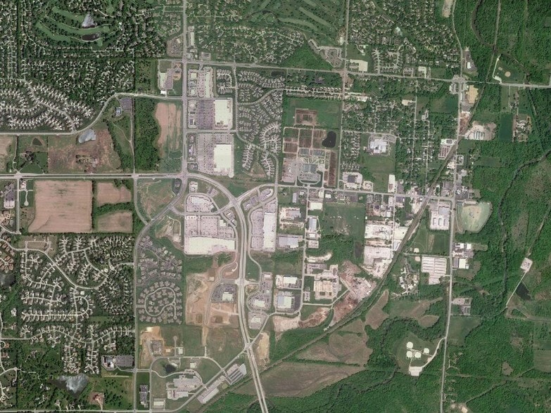 More Photos Of 13601-13657 Washington St, Kansas City Freestanding For Sale