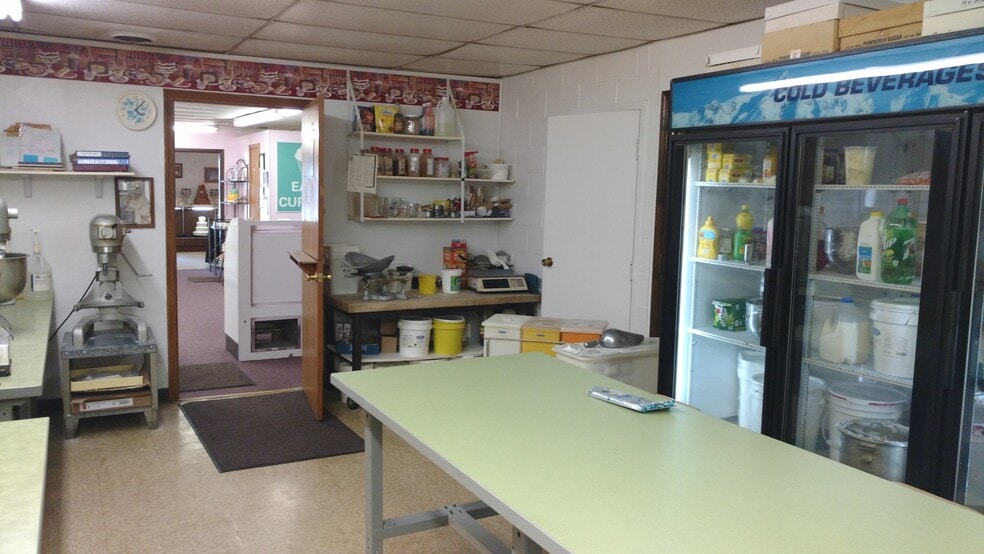More Photos Of 2770 Cory Ave, Akron Freestanding For Sale