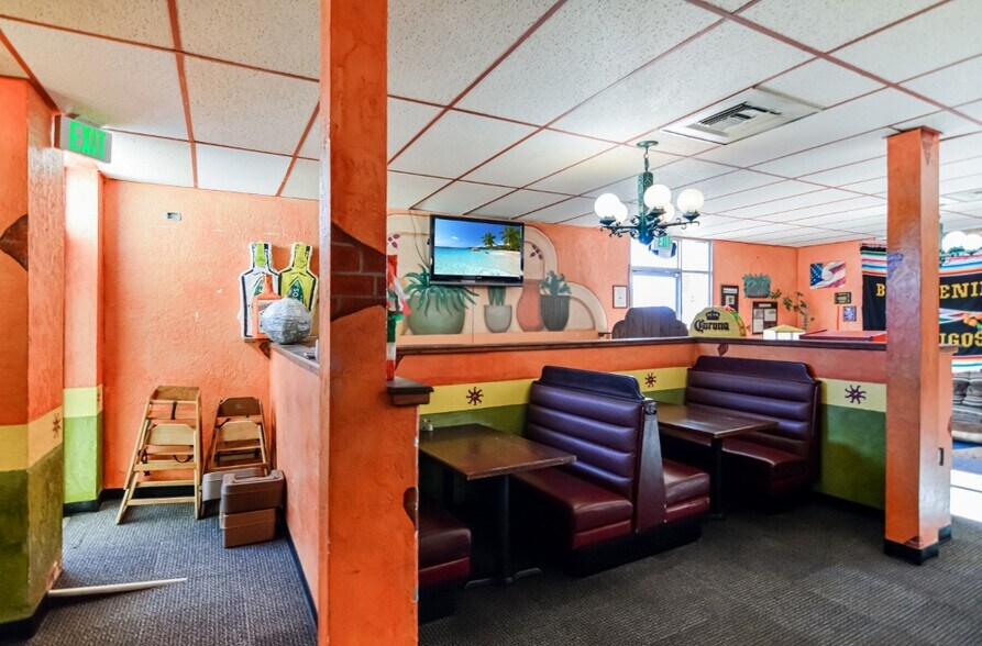 More Photos Of 819 Main St, Caldwell Restaurant For Sale