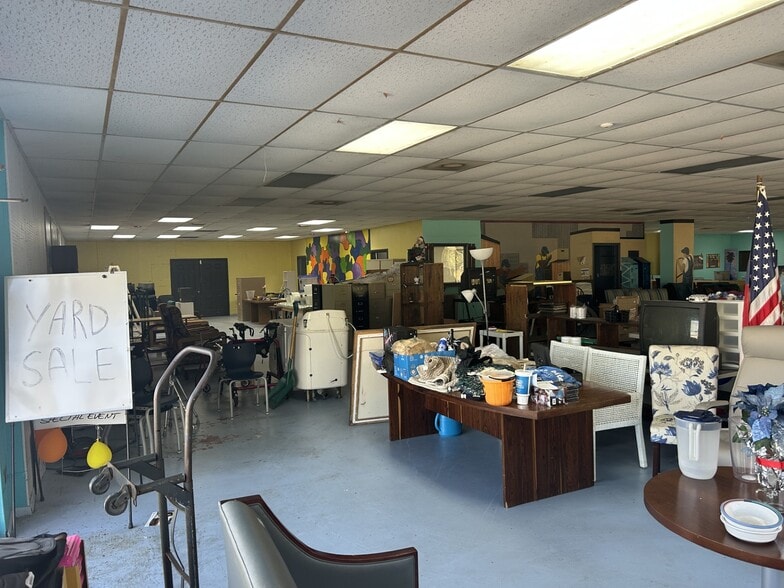 More Photos Of 607 Palm Ave, Palatka Rehabilitation Center For Sale