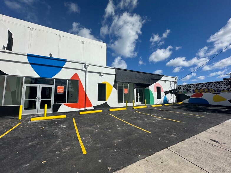 More Photos Of 2887-2899 NW 5th Ave, Miami Storefront Retail Office For Sale