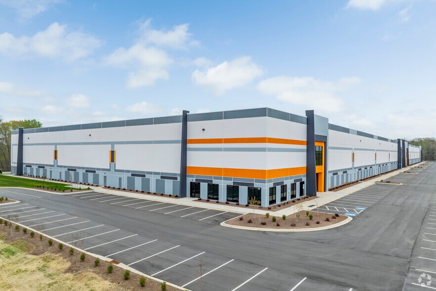More Photos Of 150 Southridge Pky, Bessemer City Distribution For Lease