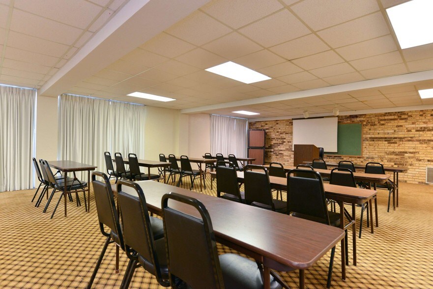 More Photos Of 910 Corn Products Rd, Corpus Christi Hotel For Sale