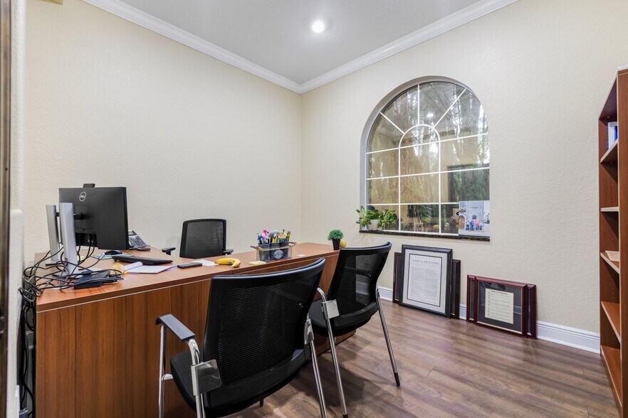 More Photos Of 3615 E Frontage Rd, Tampa Office Residential For Sale