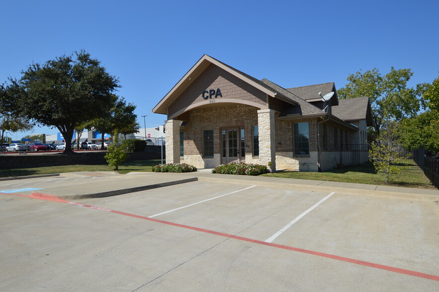 Primary Photo Of 865 N Town East Blvd, Mesquite Office For Sale