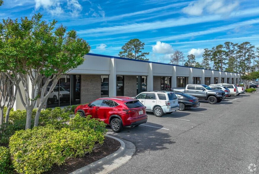 More Photos Of 6925 Lake Ellenor Dr, Orlando Unknown For Lease