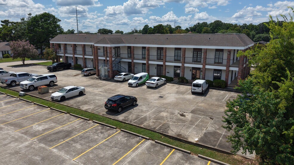 More Photos Of 7423 Picardy Ave, Baton Rouge Medical For Lease
