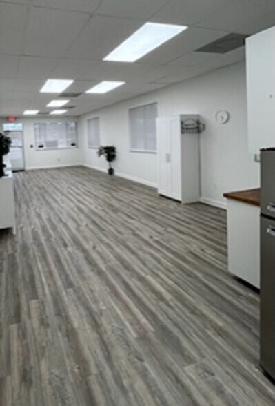 More Photos Of 6099 Stirling Rd, Davie Office Residential For Lease