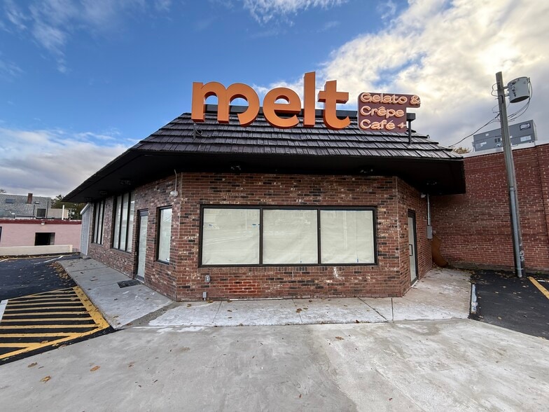 Primary Photo Of 414 Chandler St, Worcester Storefront Retail Office For Sale