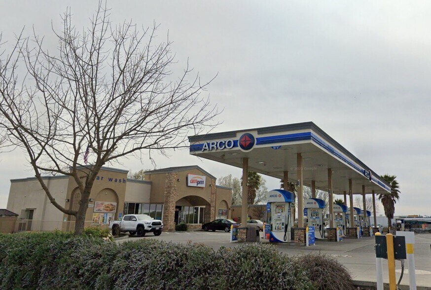 Primary Photo Of 16435 County Road 99, Woodland Service Station For Sale