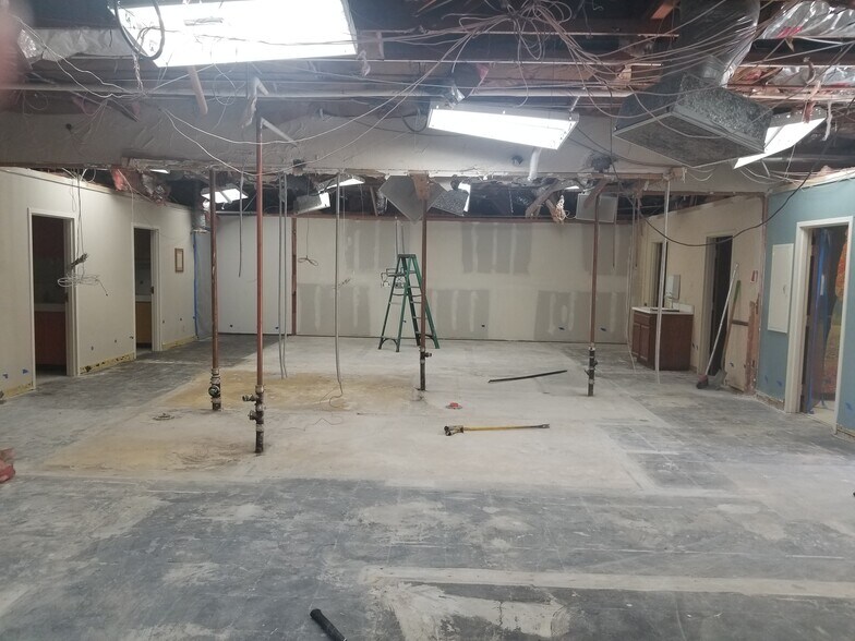 More Photos Of 3927 Waring Rd, Oceanside Medical For Lease