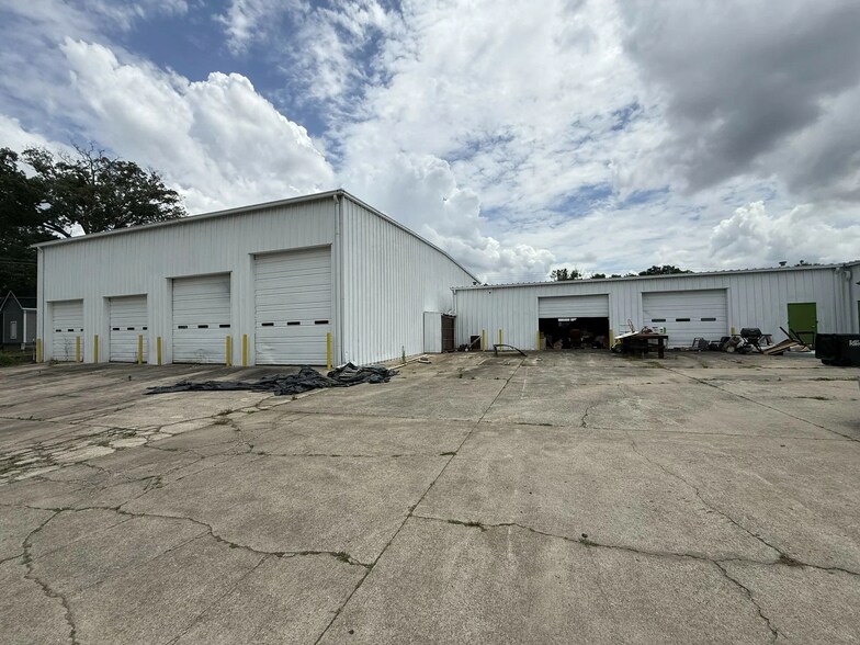 More Photos Of 1445 Cleveland Ave, East Point Showroom For Sale