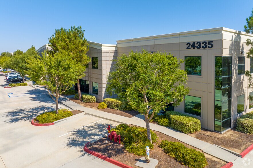 Primary Photo Of 24335 Prielipp Rd, Wildomar Showroom For Lease