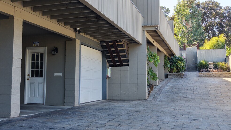 More Photos Of 891 Bell St, Lafayette Apartments For Sale