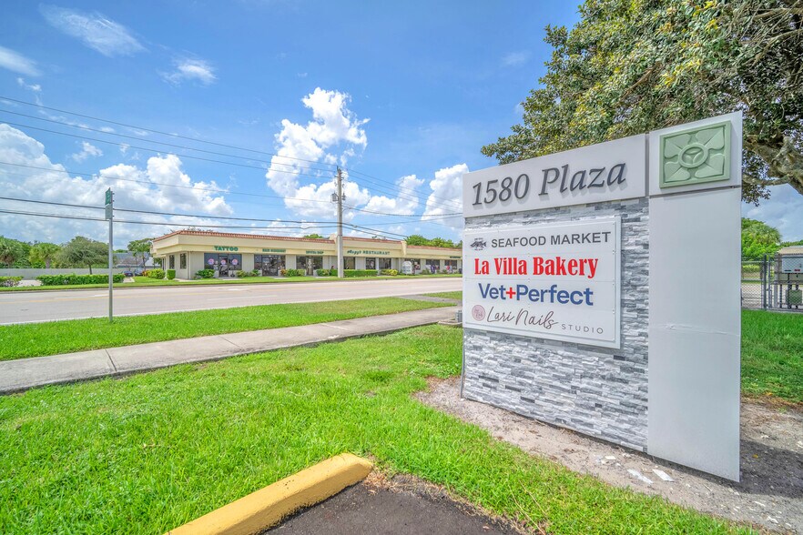 More Photos Of 1580 NW 2nd Ave, Boca Raton Unknown For Lease