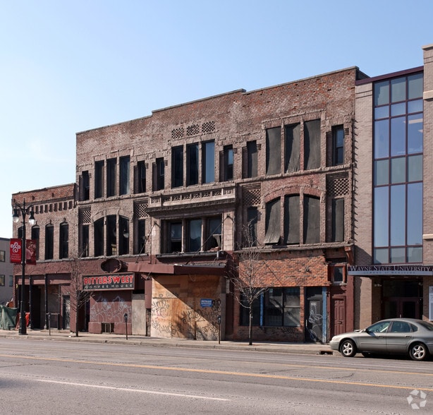 More Photos Of 3929 Woodward Ave, Detroit Theater Concert Hall For Lease