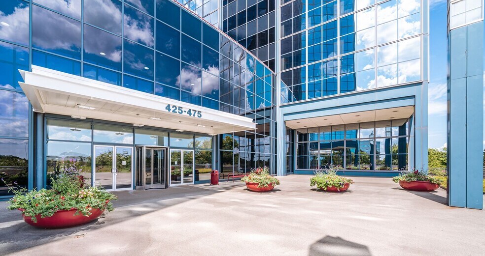 More Photos Of 425 N Martingale Rd, Schaumburg Office For Lease